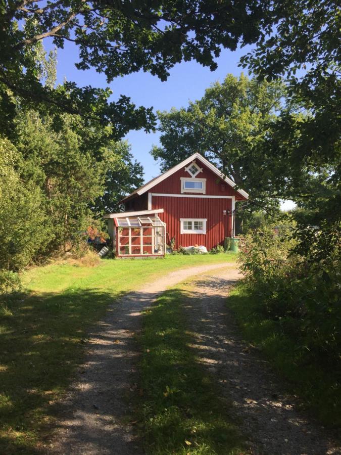 Ranch Moerby Bed & Breakfast Stora Mellosa Exterior photo