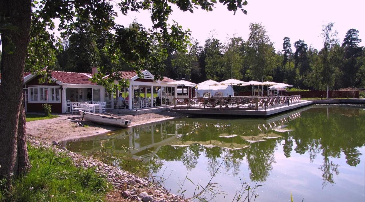 Ranch Moerby Bed & Breakfast Stora Mellosa Exterior photo