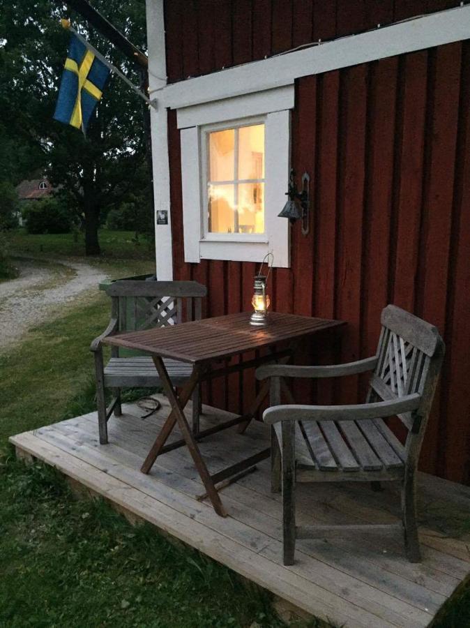 Ranch Moerby Bed & Breakfast Stora Mellosa Exterior photo